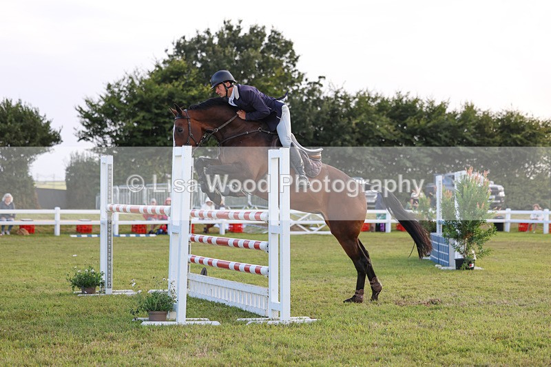 3E7A4978 - Class C1: Showjumping Senior Newcomers/1.10m open