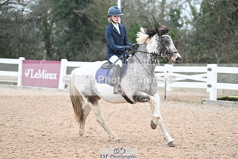 240128A-111652-00484 - Cls 3 Pony Discovery and 90cm Open