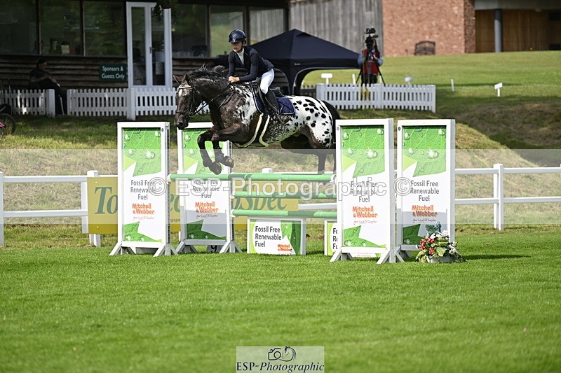 250613A-102338-00418 - Cls 1 Snr Newcomers and 1.10m Open