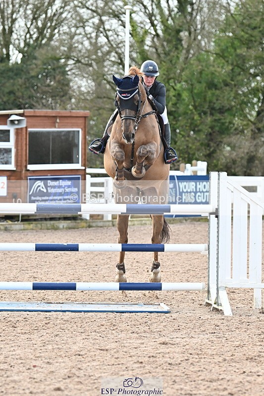 231208A-133546-00946 - Cls 6 Foxhunter & 1.20m Open