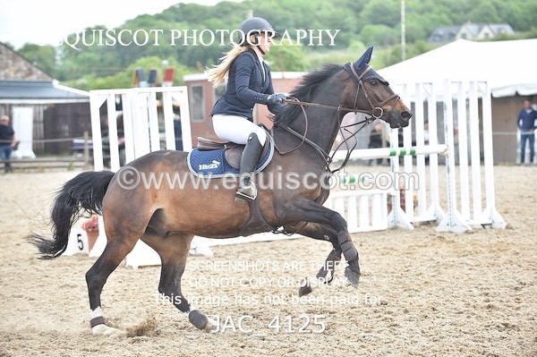JAC_4125 - CLASS 4 - SAT -Senior Newcomers/ 1.10m Open