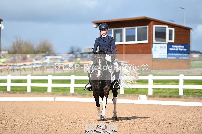 240323A-151326-02415 - UnA Novice 28