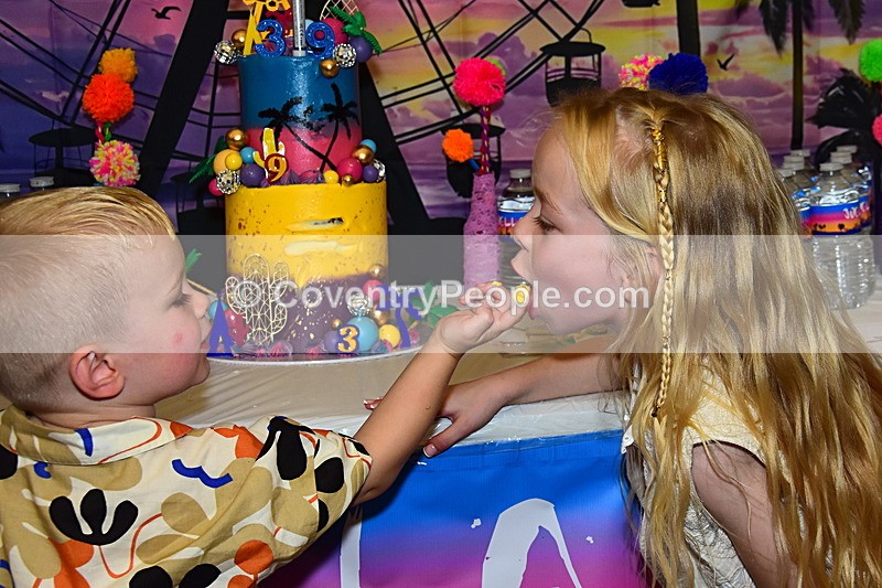 CON-741 - Joey and Ella
