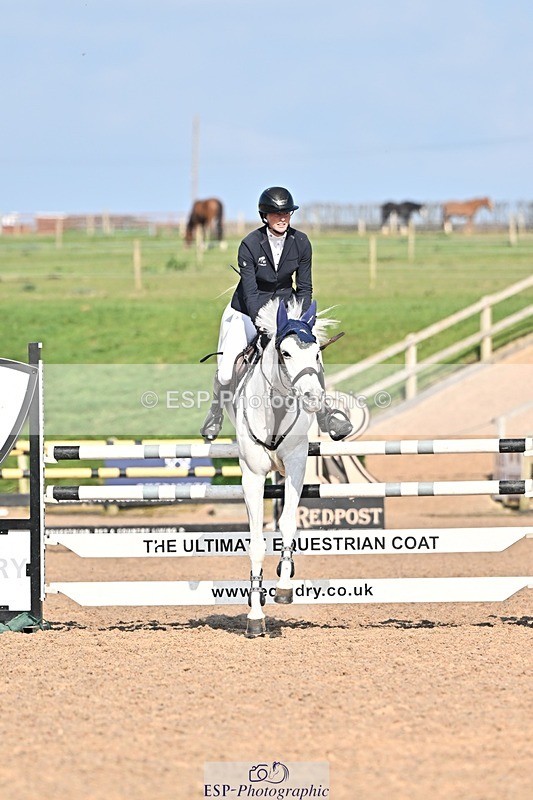 250326-143028-01171 - Cls 6 Foxhunter and 1.20m