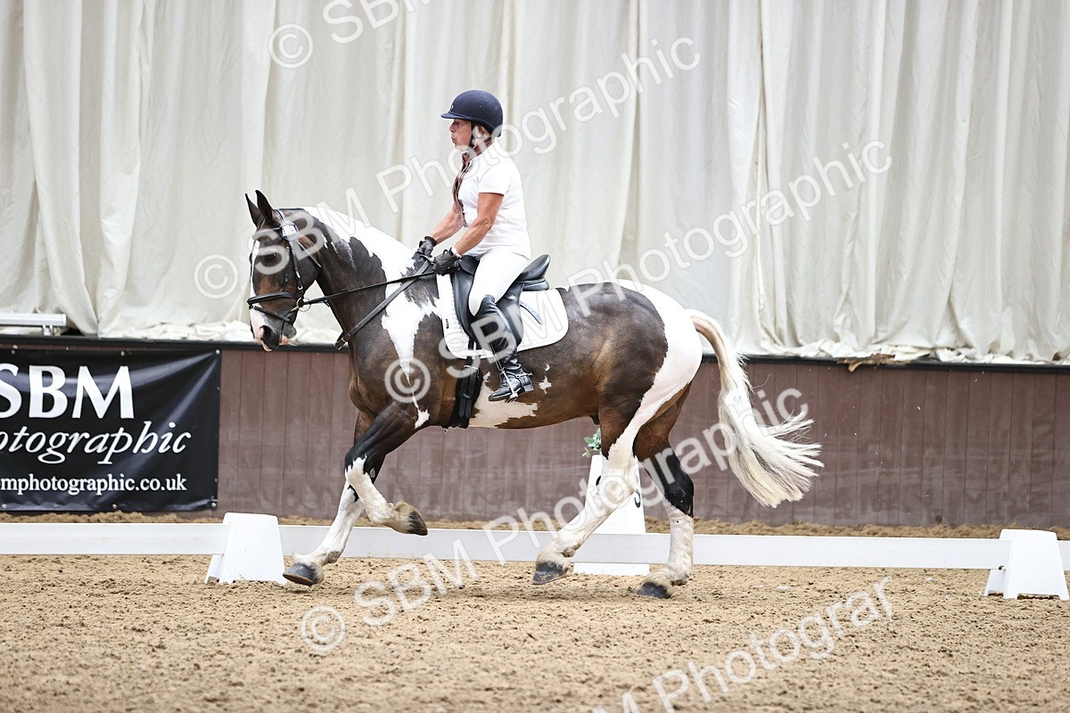 SBM_001942 - Novice 4 - 11.15-13.22