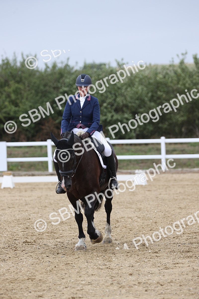 SBM_004365 - Class 9 - Novice 3 Champs