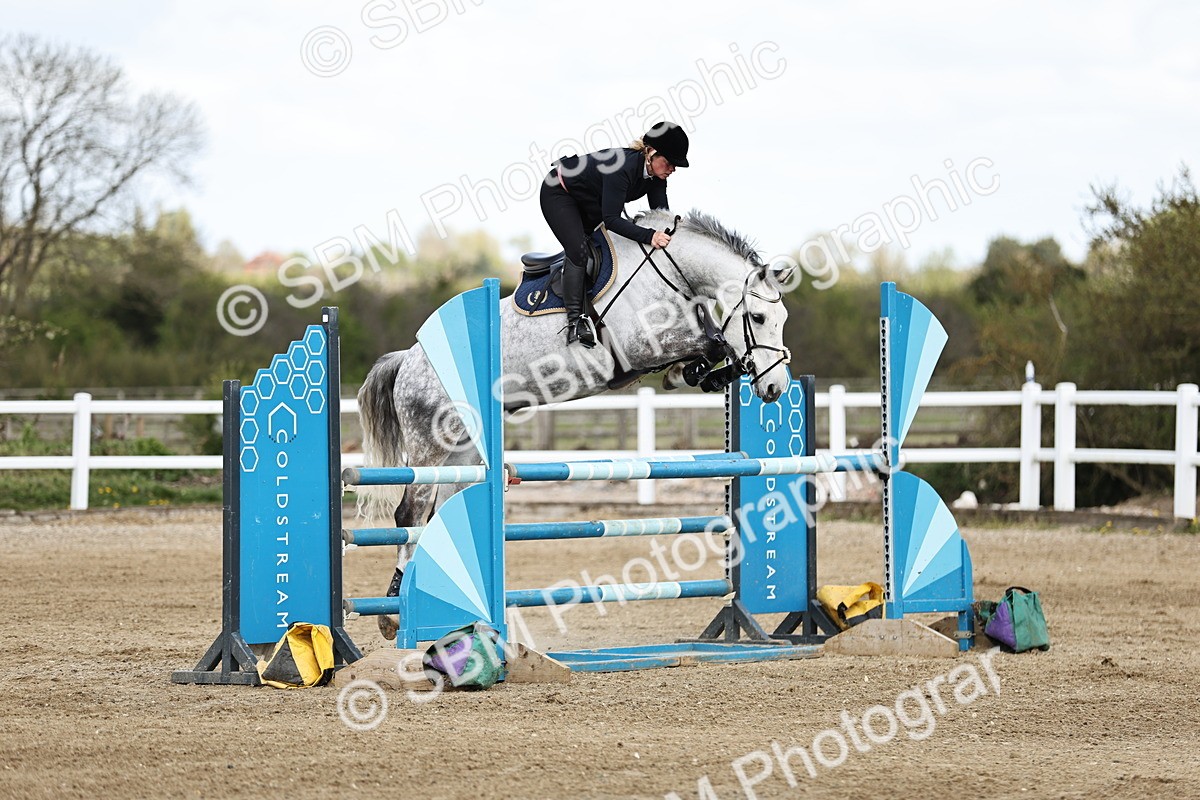 SBM_001120 - Class 4 - Senior Newcomers - 1.10m