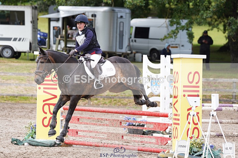 240824X-123118-24110 - 80cm Round 1 12.00 to 13.00