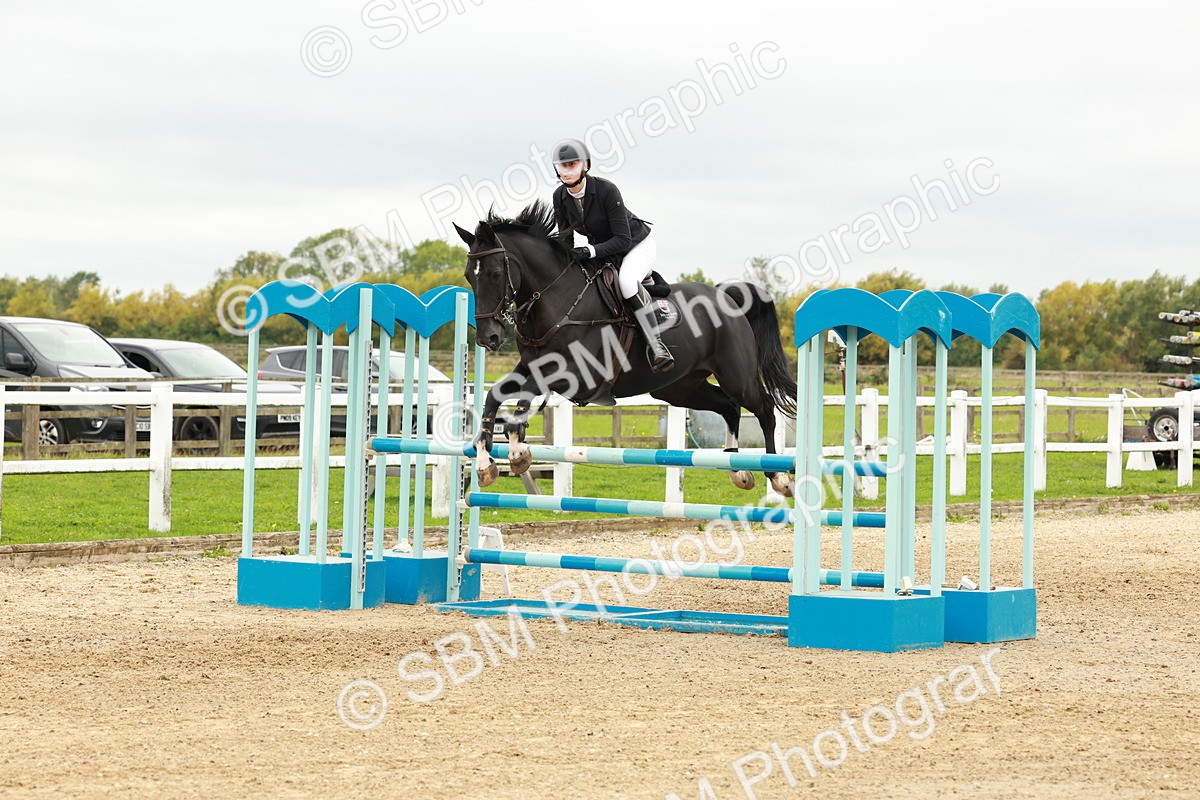 1I0A7901 - Class 4 - Senior Newcomers 1.10m