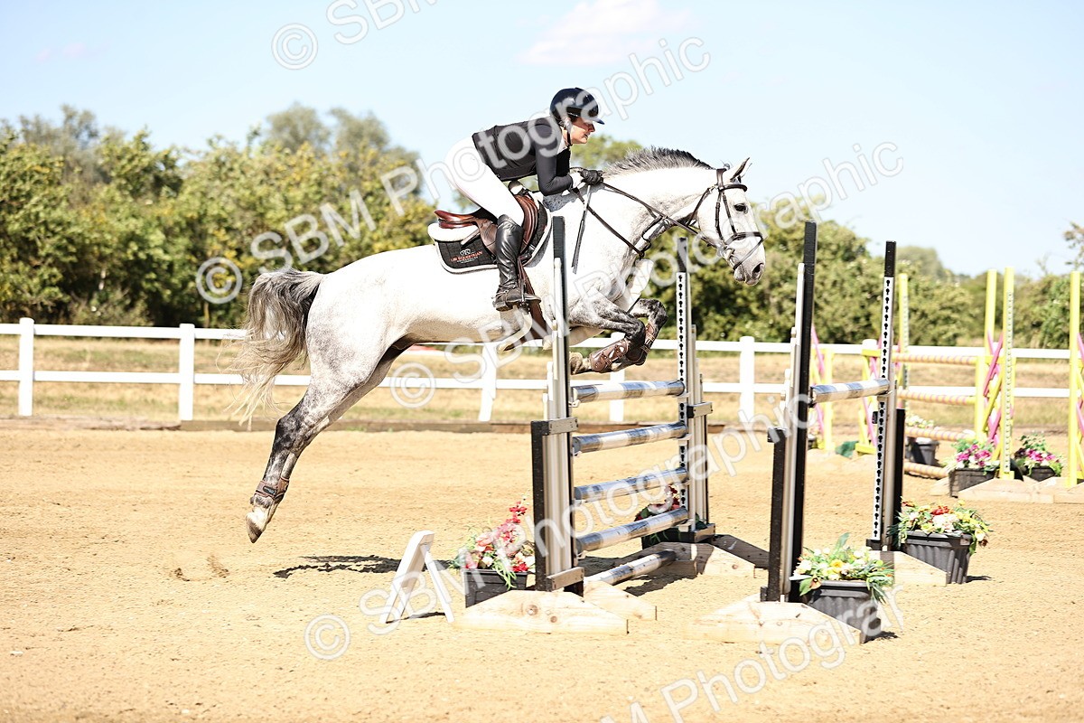 SBM_015567 - Class 16 - Senior foxhunter - 1.20m Open