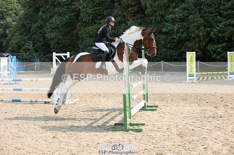 250816A-105143-00875 - Cls 3 Snr British Novice