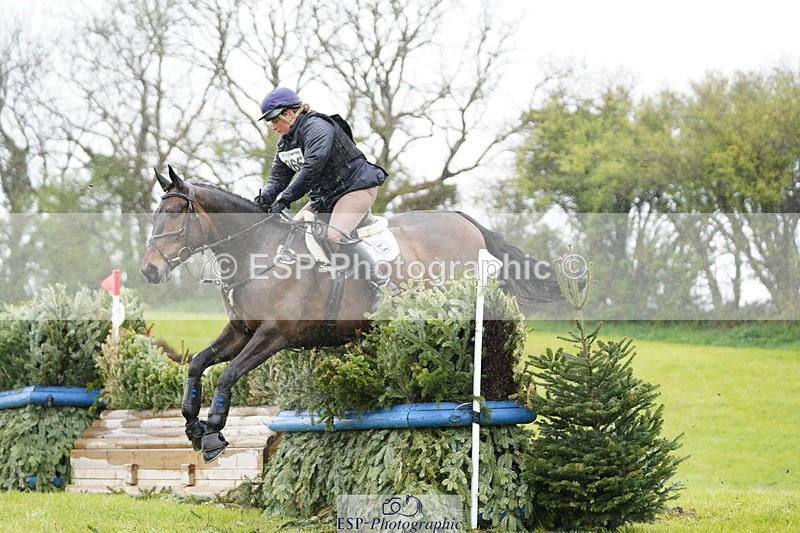 250418-134216-04579 - 265-Charlotte.Rowe-CELTIC.CROSS