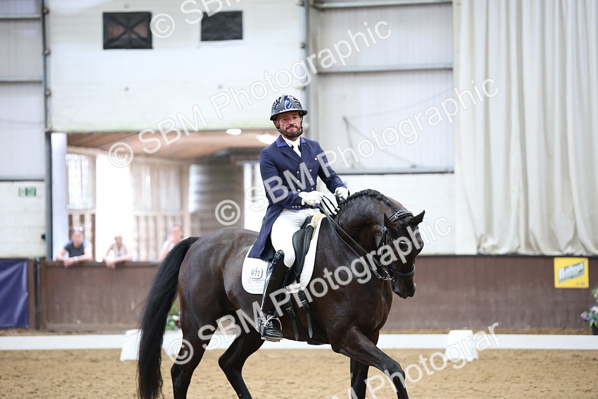 SBM_004311 - Class 9 - FEI Inter 1 Gold - 15.55-16.43