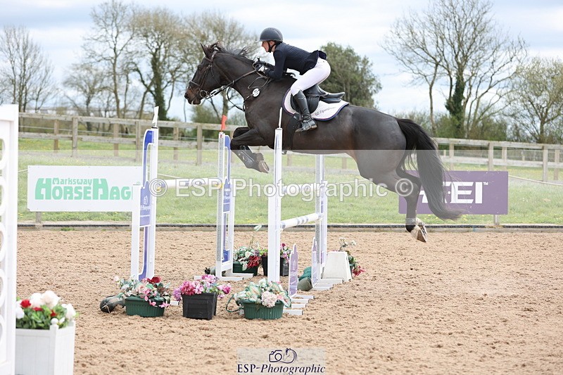 240419A-123633-07325 - Cls 6, 2 Star Medium Tour 1.35m