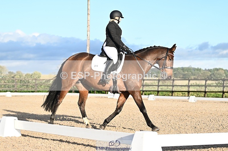 231105-145632-02512 - Cls 5 Novice 27 Start to 15.30 break