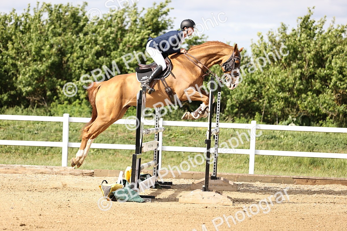 SBM_003692 - Class 13 - Senior Foxhunter - 1.20m