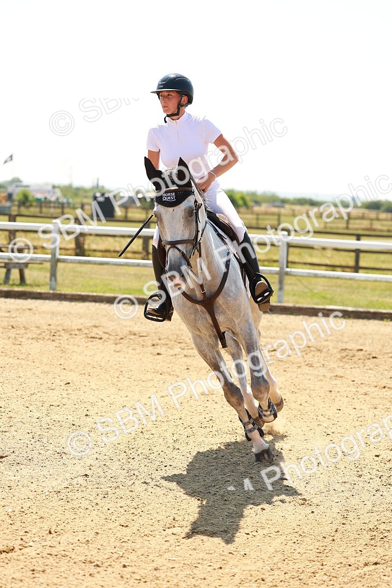 SBM_001621 - Class 4 - Senior Newcomers - 1.10m
