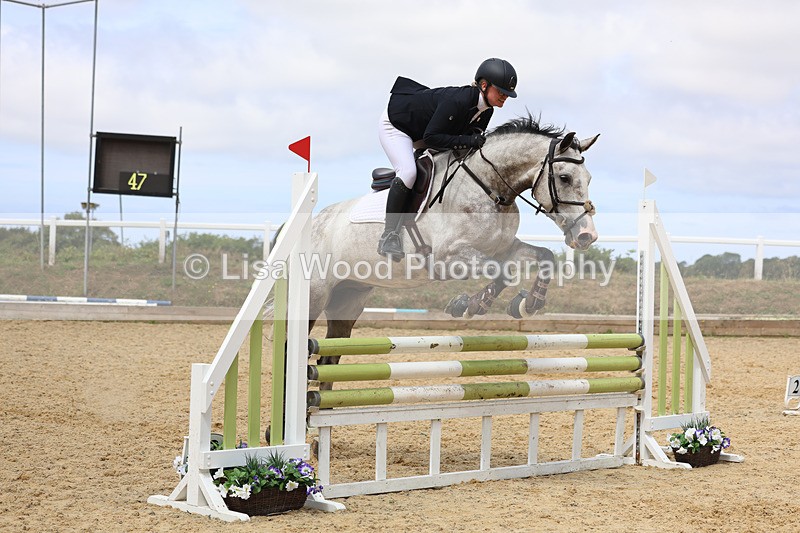 3E7A5084 - Class 4: Senior British Novice/90cm open