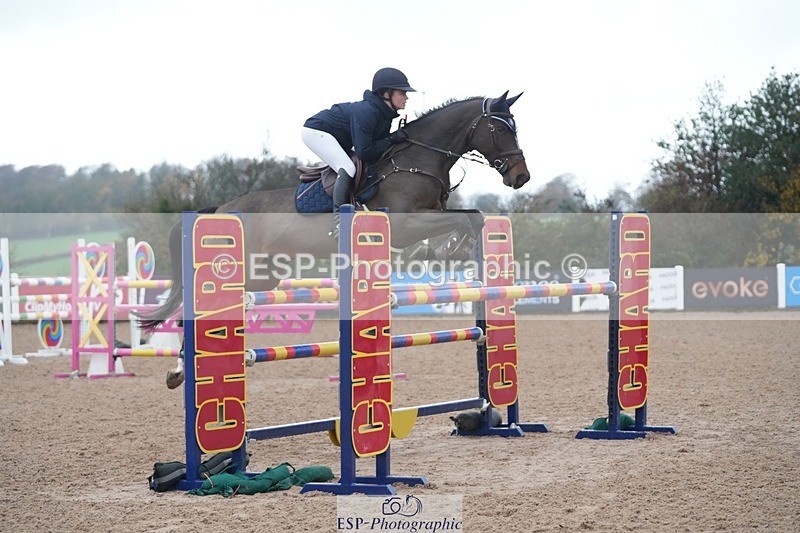 251107-135845-01294 - Cls 6 Foxhunter and 1.20m Open