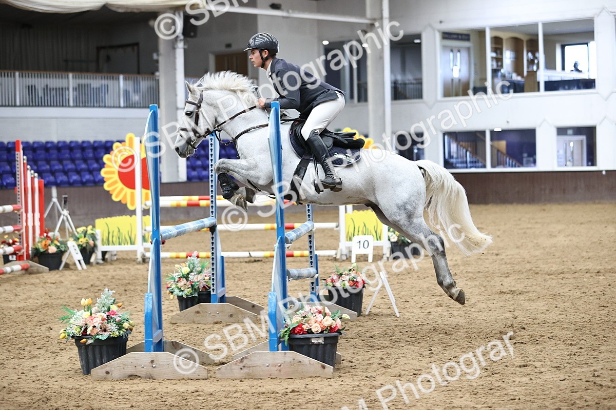 SBM_003054 - Class 13 - Blue Chip Pony Newcomers 1.00m Open