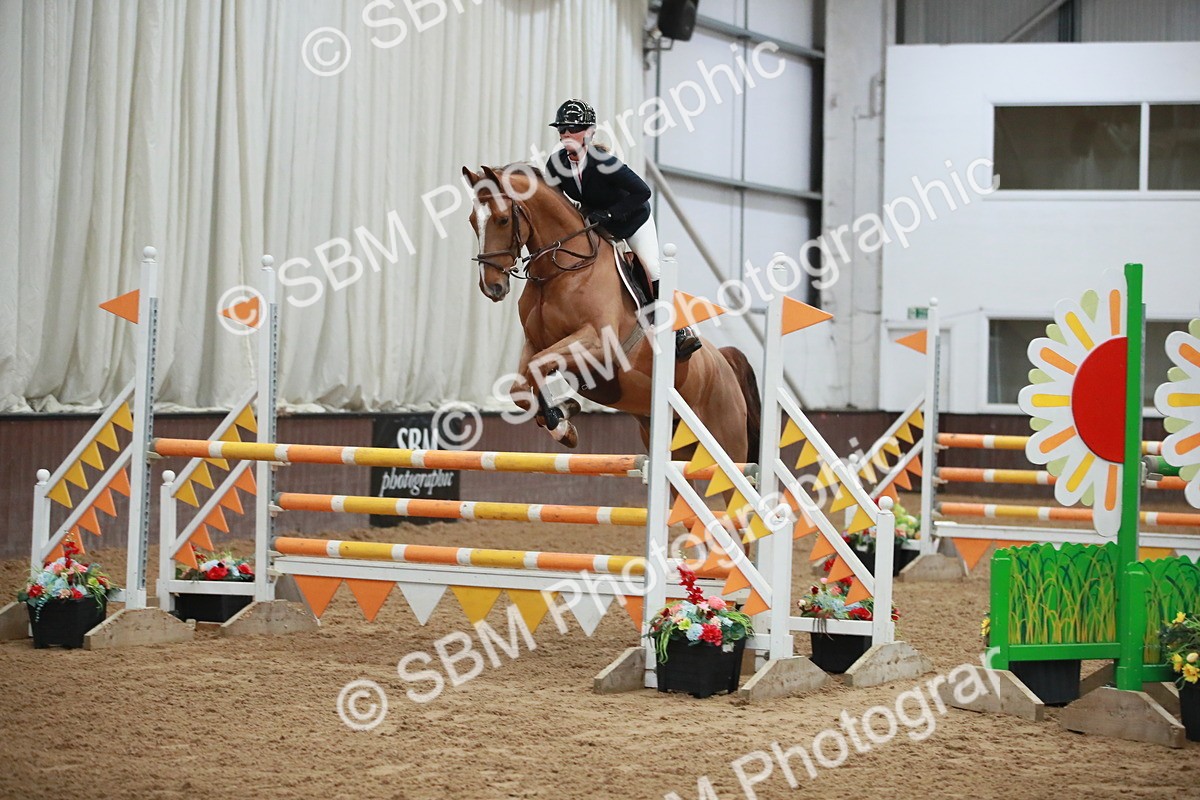 SBM_001022 - Class 4 - Senior Newcomers - 1.10m Open