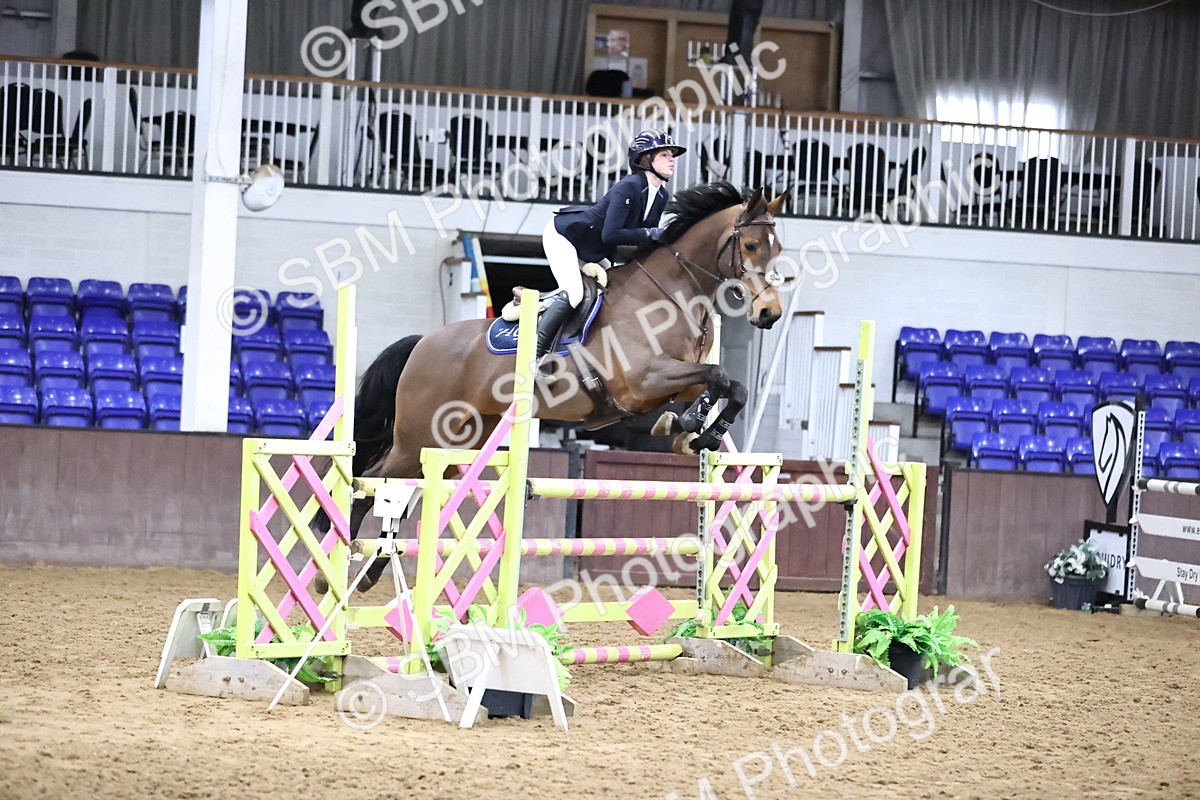 SBM_005512 - Class 17 - Senior Newcomers 1.10m