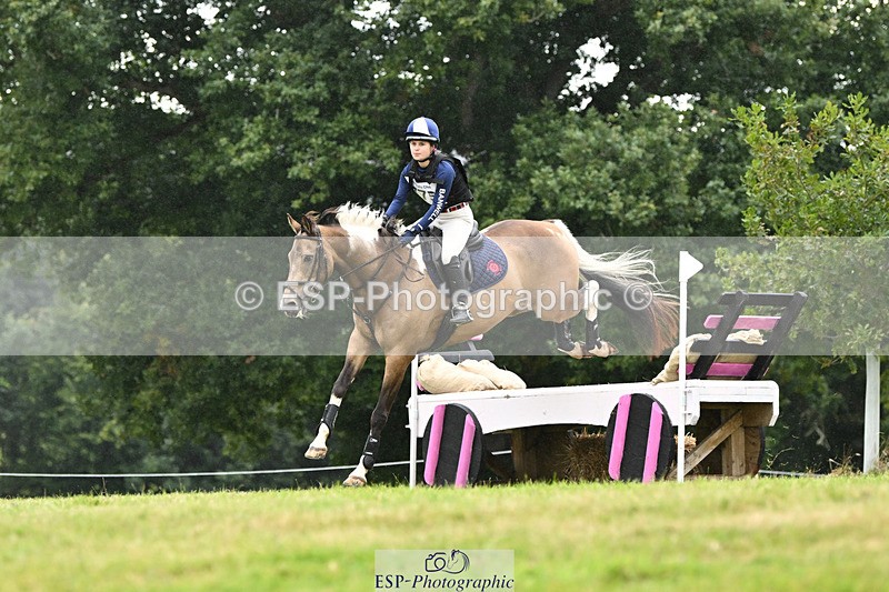 240825X-164439-37338 - 80cm XC 16.30 to 17.30