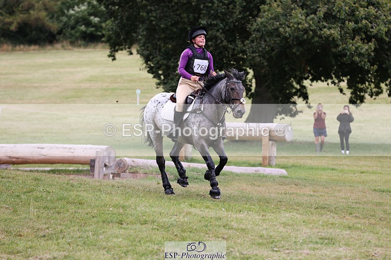 240825X-154225-36329 - 80cm XC 15.30 to 16.30