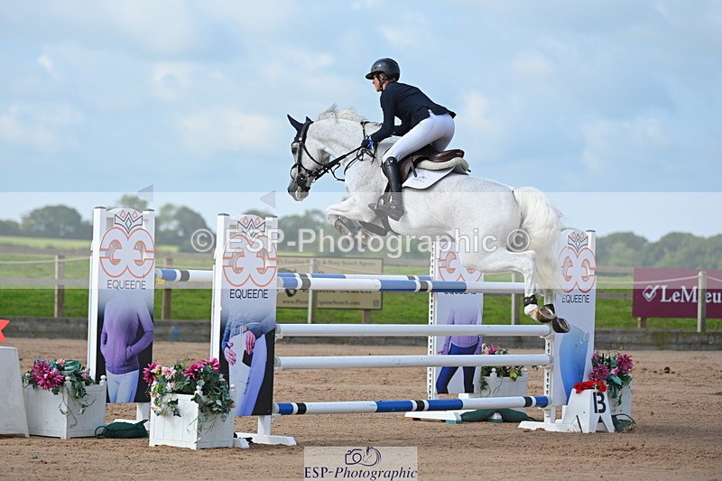 230721A-092732-04960 - Cls 2, 2 Star Small 1.30m