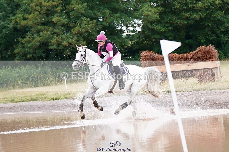 250802A-131816-04734 - A-037-Abbie.Winters-HECTOR.HOF.TEN.ZOETENDAELE.D.19