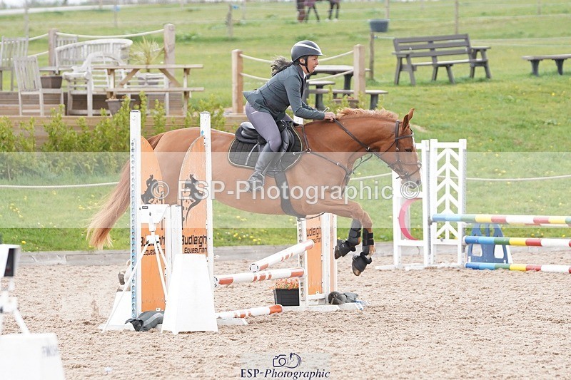 250414-130408-00848 - 70cm Round 2