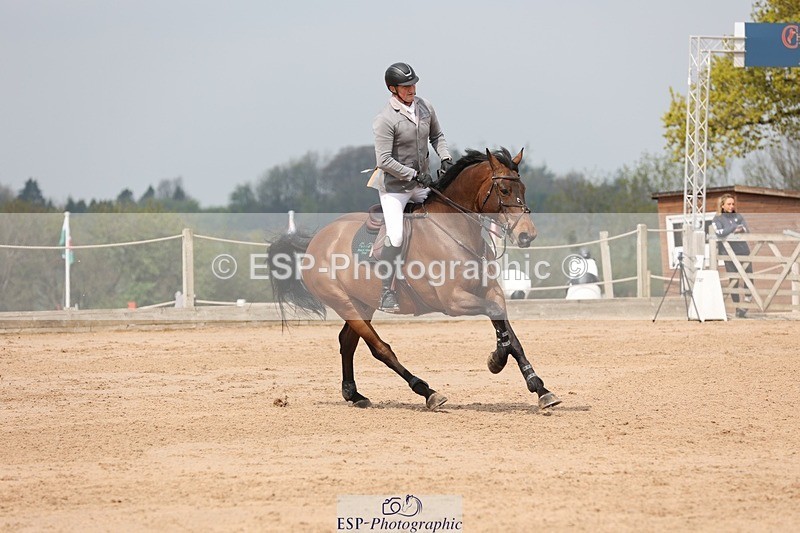 250424-114630-05052 - Cls 1 - 2 Star Small Tour