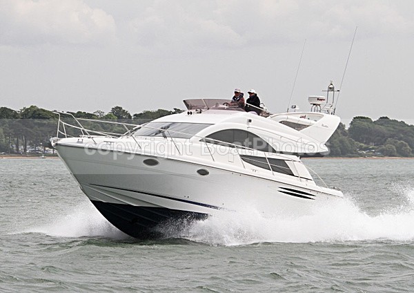 100613 SUPRENDO IMG_1559 - Flybridge Cruisers