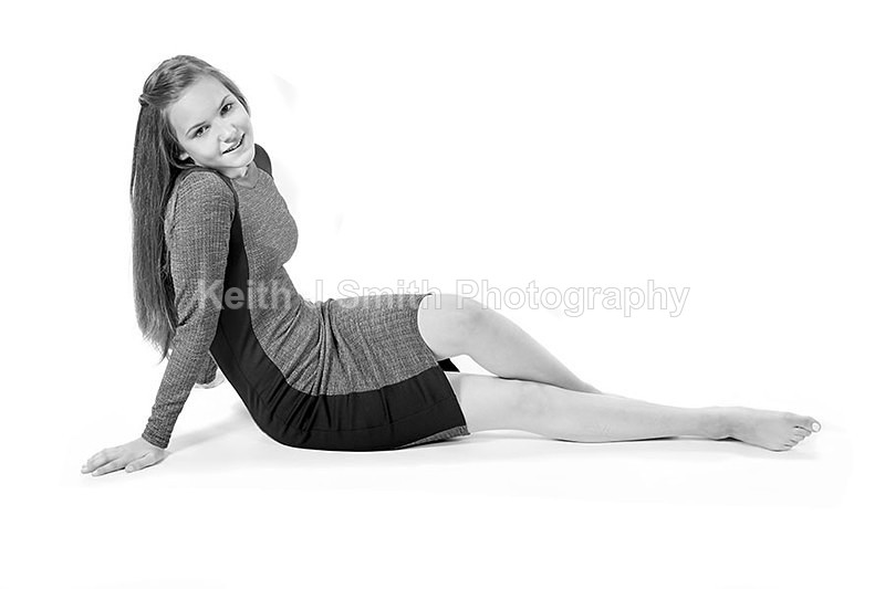 1SKJ8659B-W - Portraiture