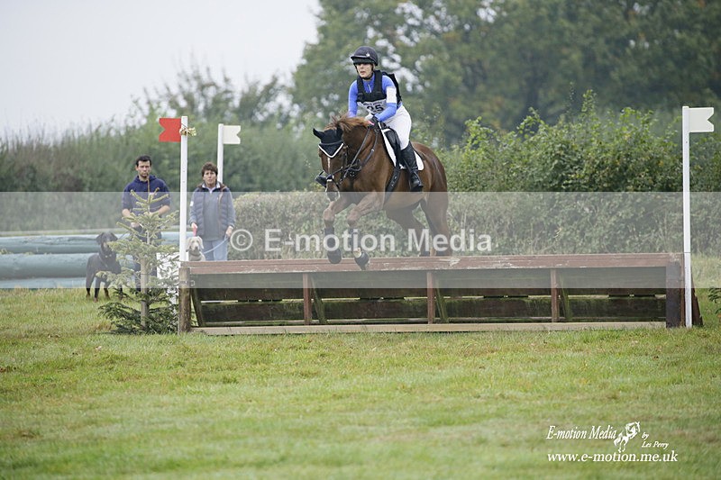 WWHT 171021 0183 - Novice Restricted (0.80m)  17/10/21