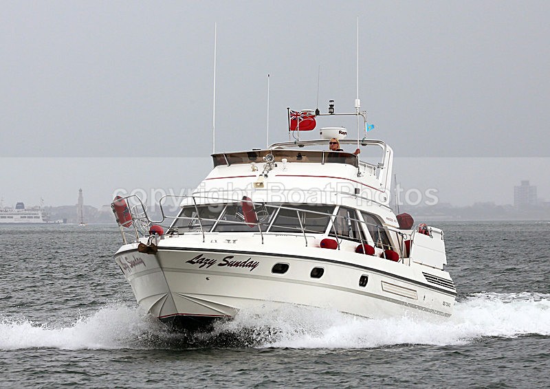 140614 LAZY SUNDAY WT7A0719 - Flybridge Cruisers