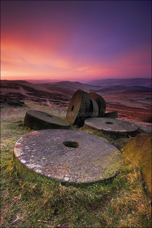 Mad Millstone Morning - Peak District | Dark Peak