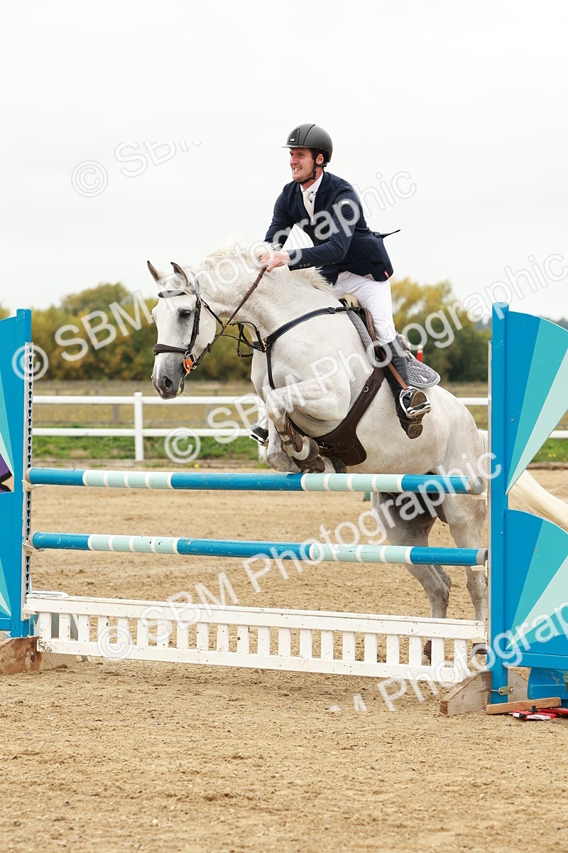 1I0A7683 - Class 4 - Senior Newcomers 1.10m