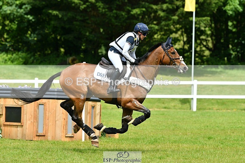 230528-141810-18243 - 474-LONDON_52-Laura_Collett-XC