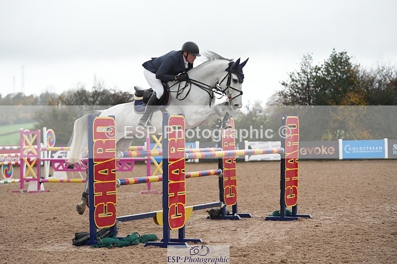 251107-135353-01271 - Cls 6 Foxhunter and 1.20m Open
