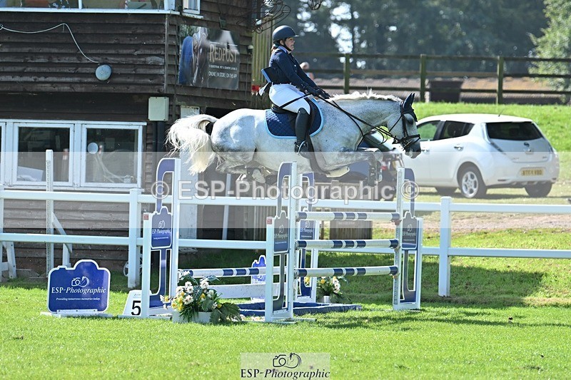 230909-113000-05207 - Cls 11 Snr Foxhunter & 1.20m Open