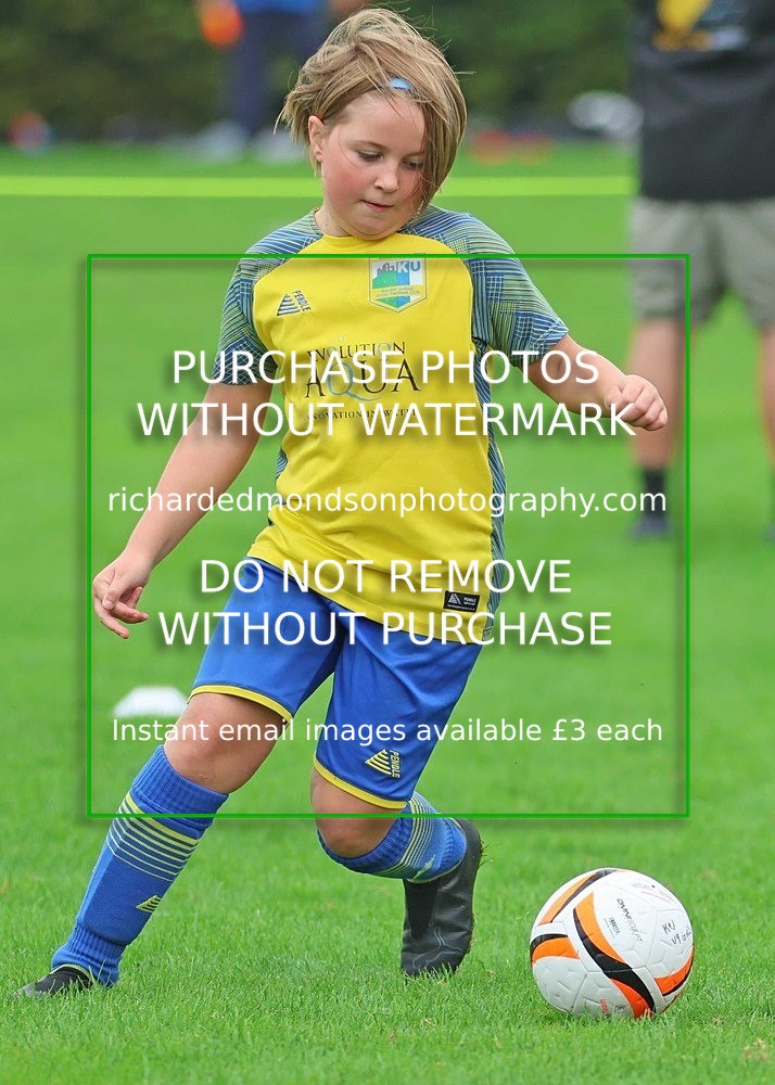 533A3251 - Kendal United Girls Under 9's vs Lancaster Giants (6/9/26)