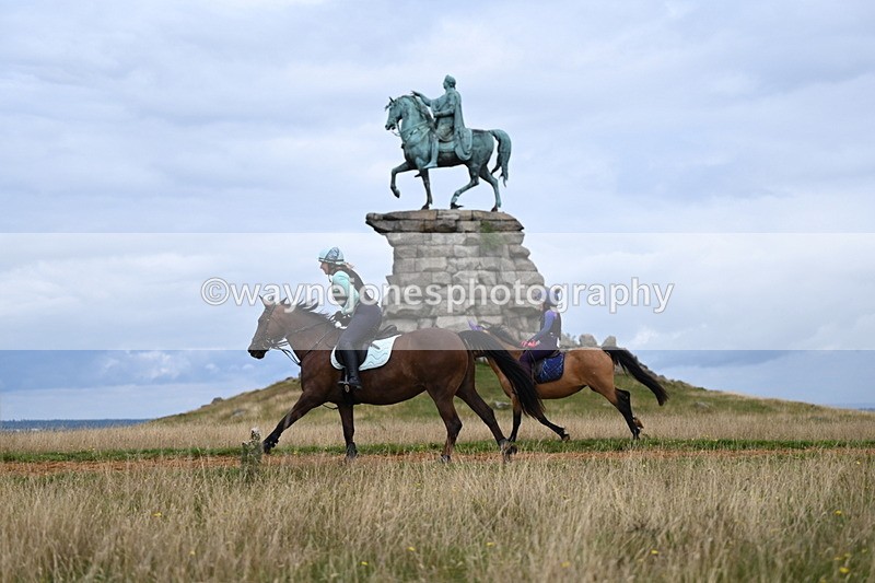 DSC_6174 - Time at Statue 12:17 to 12:44