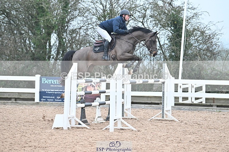240113A-140729-02256 - Cls 13 Foxhunter and 1.20m Open