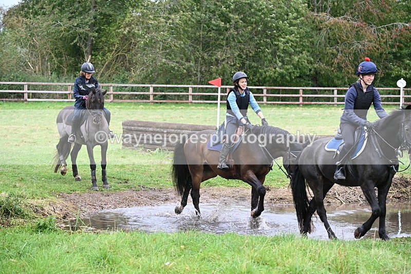 WJ6_3125 - Time at Photographer 11:01 to 11:20
