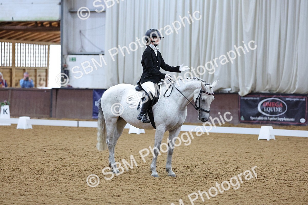 SBM_000113 - Class 2 - Intro 3 Championship - 8.51-9.47