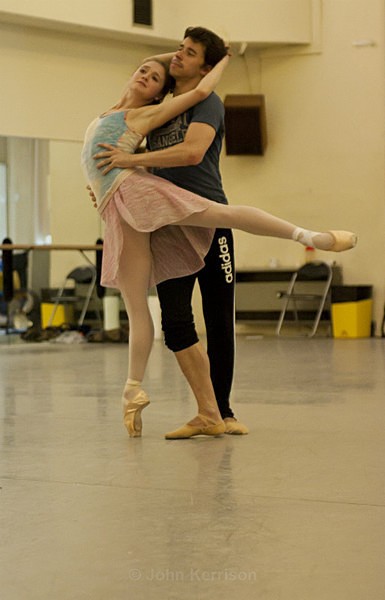 Guilherme Menezes and Nancy Osbaldeston - Vera