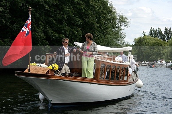 090704 WOOD CABIN IMG_1341 - Motorboats - Hardtop