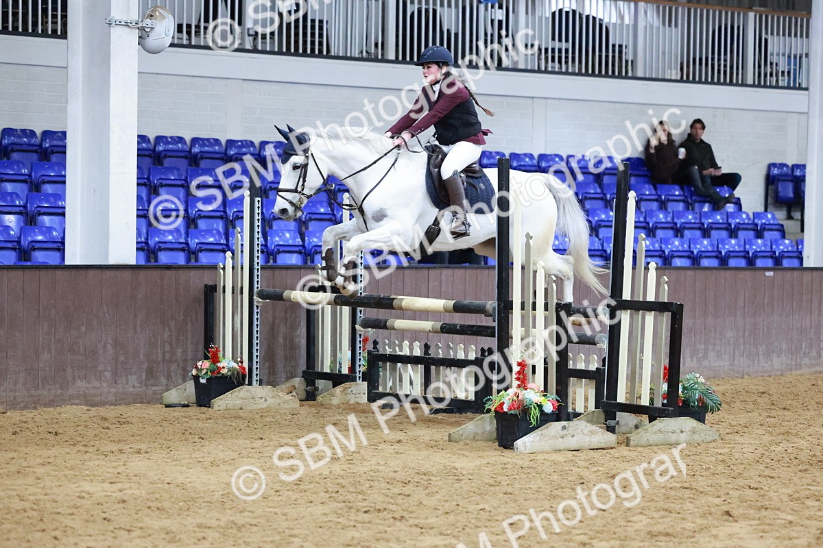 SBM_007598 - Class 24 - Nupafeed Supplements Senior Discovery/ 1m Open