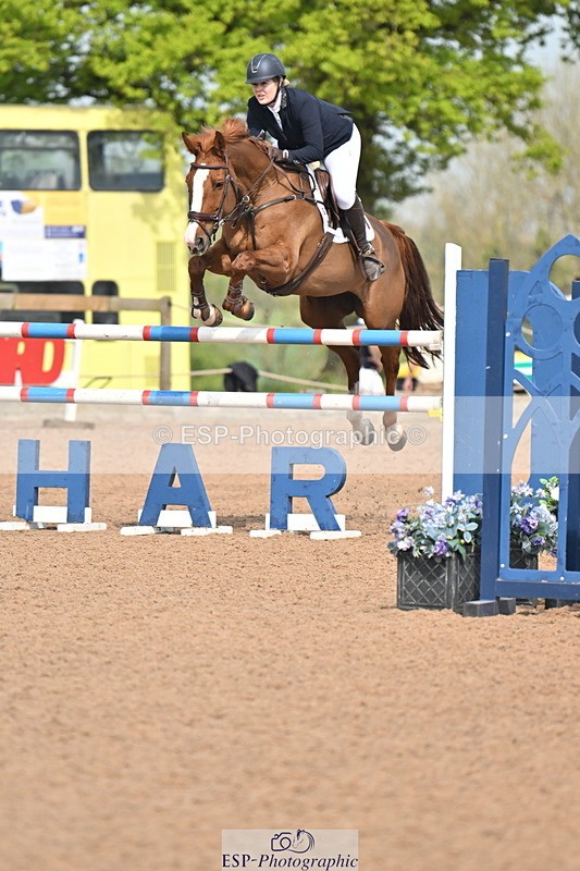 240512A-102040-17221 - Cls 48 National 1.30m Open